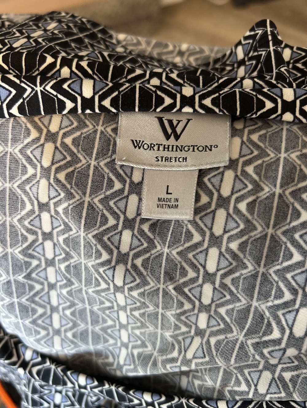 Worthington Stretch L Short-Sleeved Blouse - Picture 3 of 3